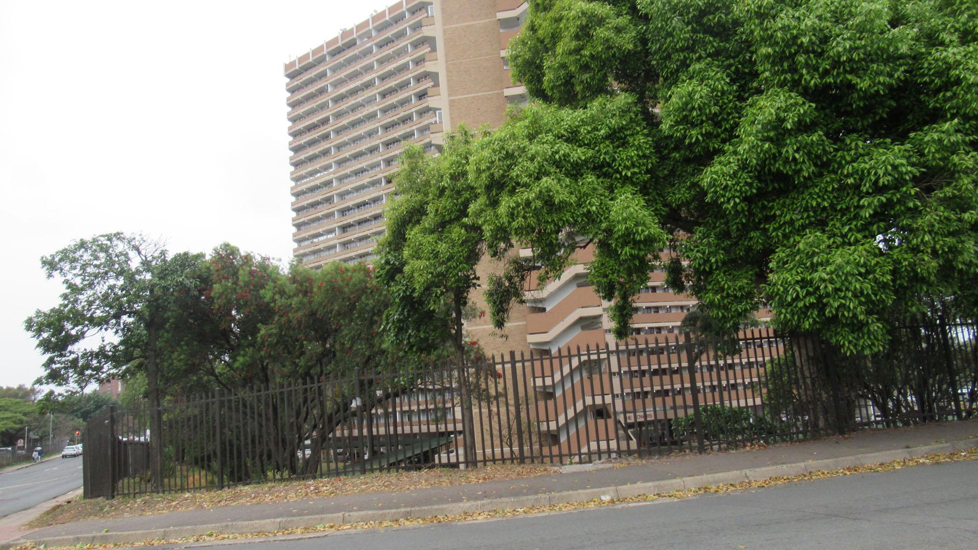 Front View of property in Pinetown 