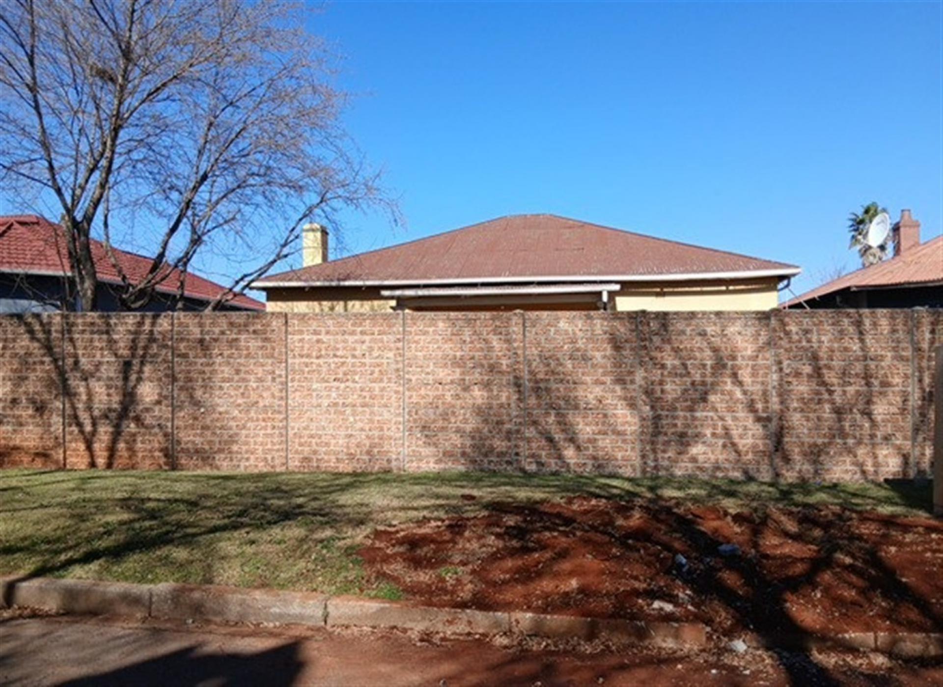 Front View of property in Boksburg