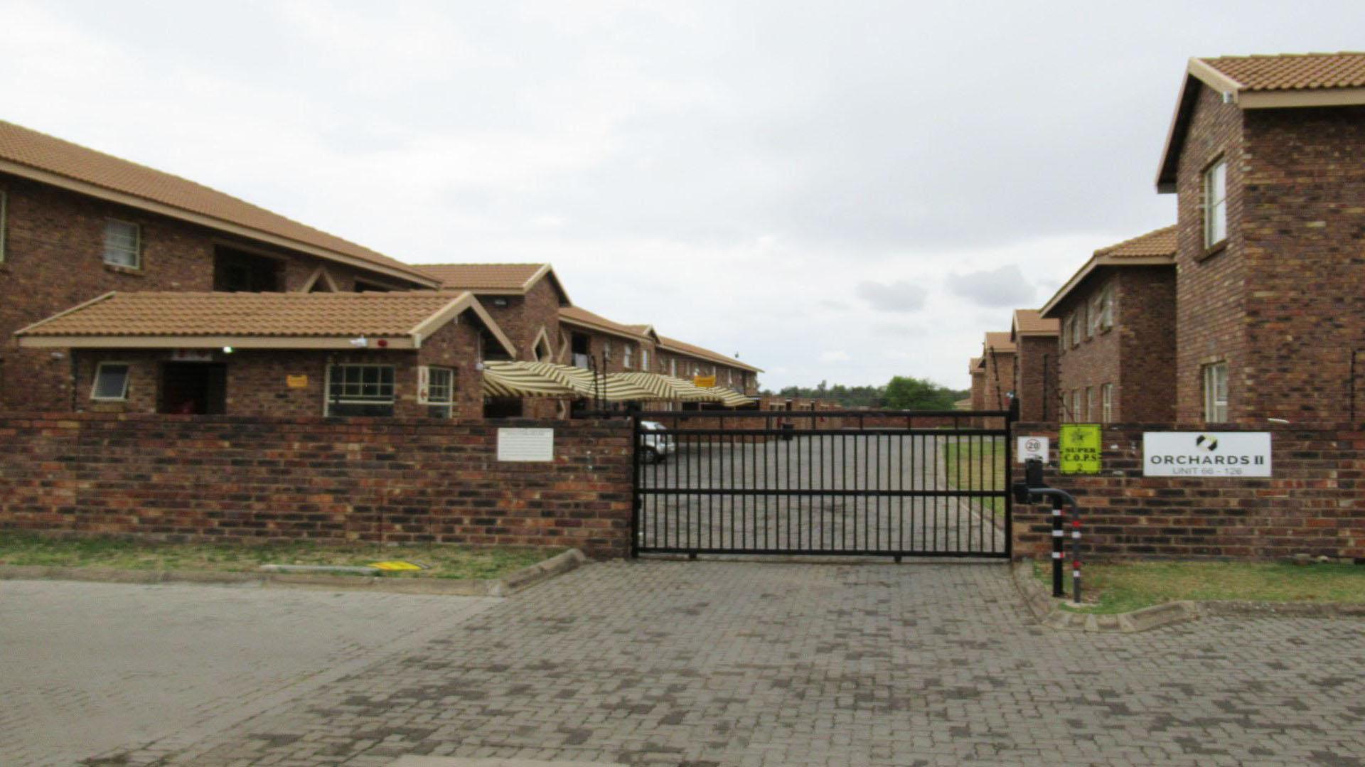 Front View of property in Crystal Park