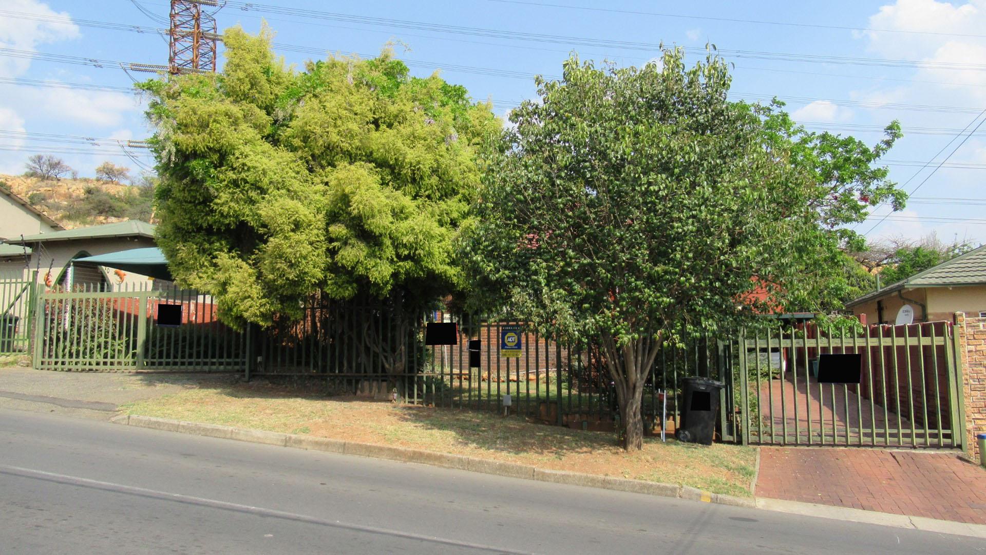 Front View of property in Solheim