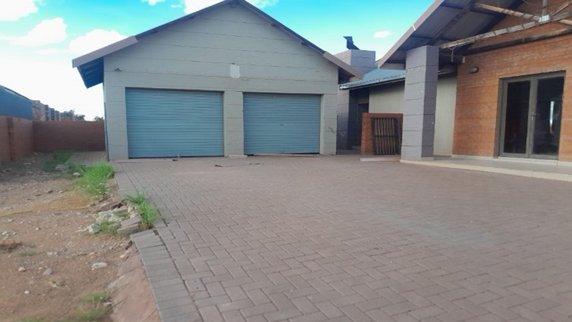 Front View of property in Kathu