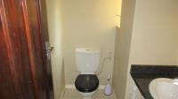 Guest Toilet - 5 square meters of property in Florida