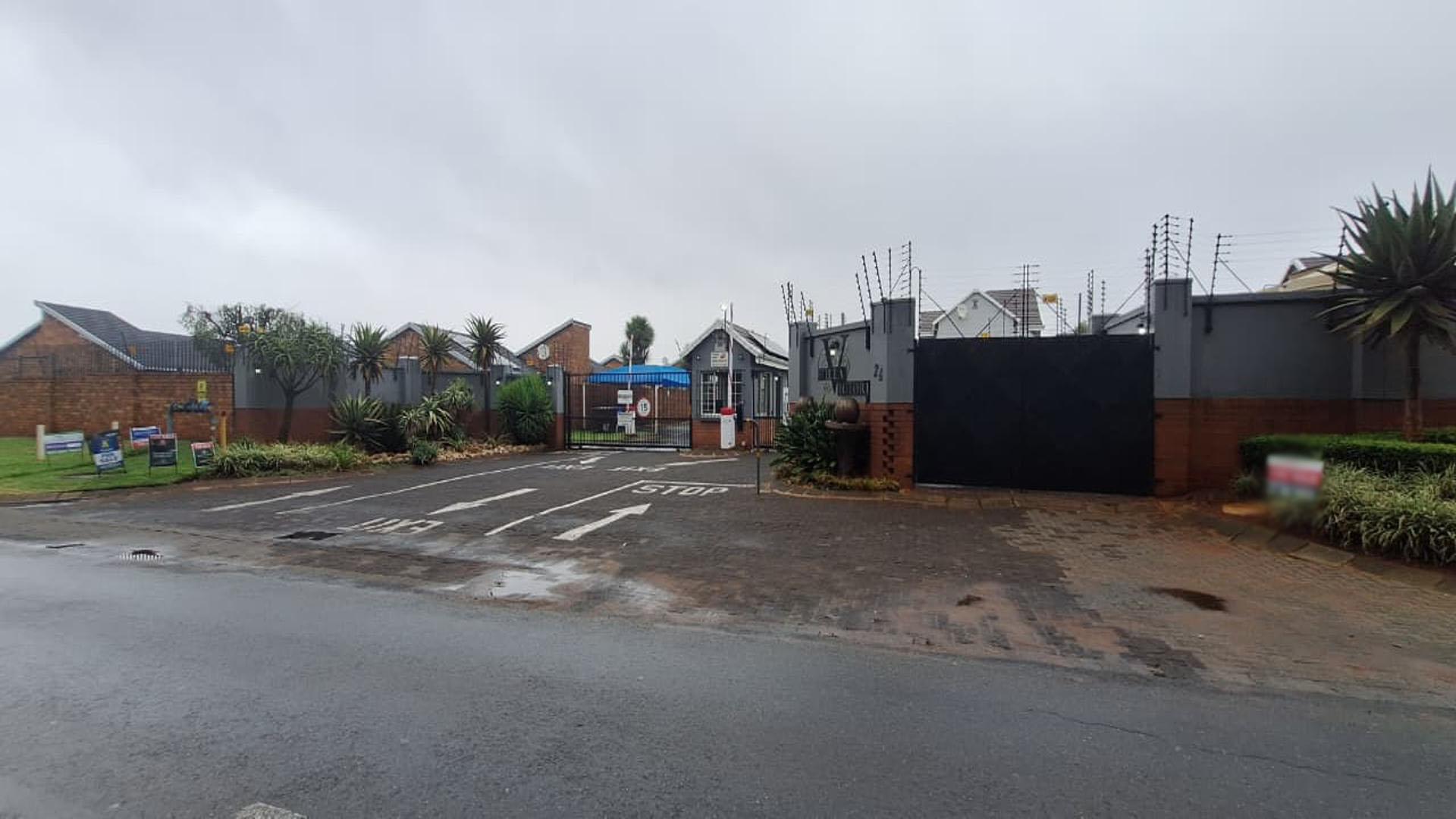 Front View of property in Brentwood