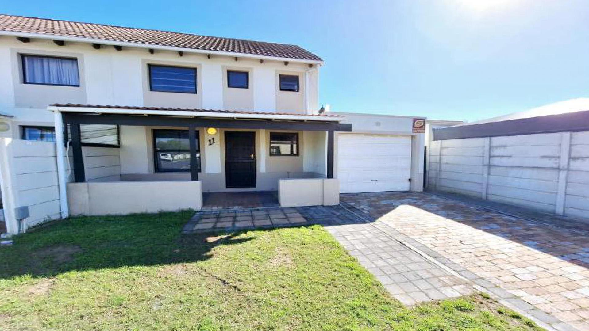 Front View of property in Somerset West