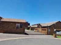 Front View of property in Witpoortjie