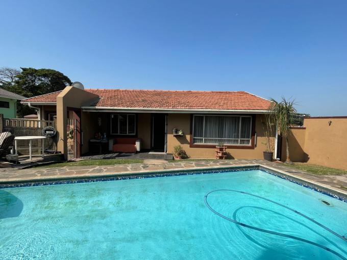 3 Bedroom House for Sale For Sale in Montclair (Dbn) - MR531189