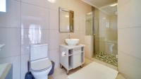 Main Bathroom - 8 square meters of property in Blue Hills