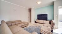 Lounges - 31 square meters of property in Blue Hills
