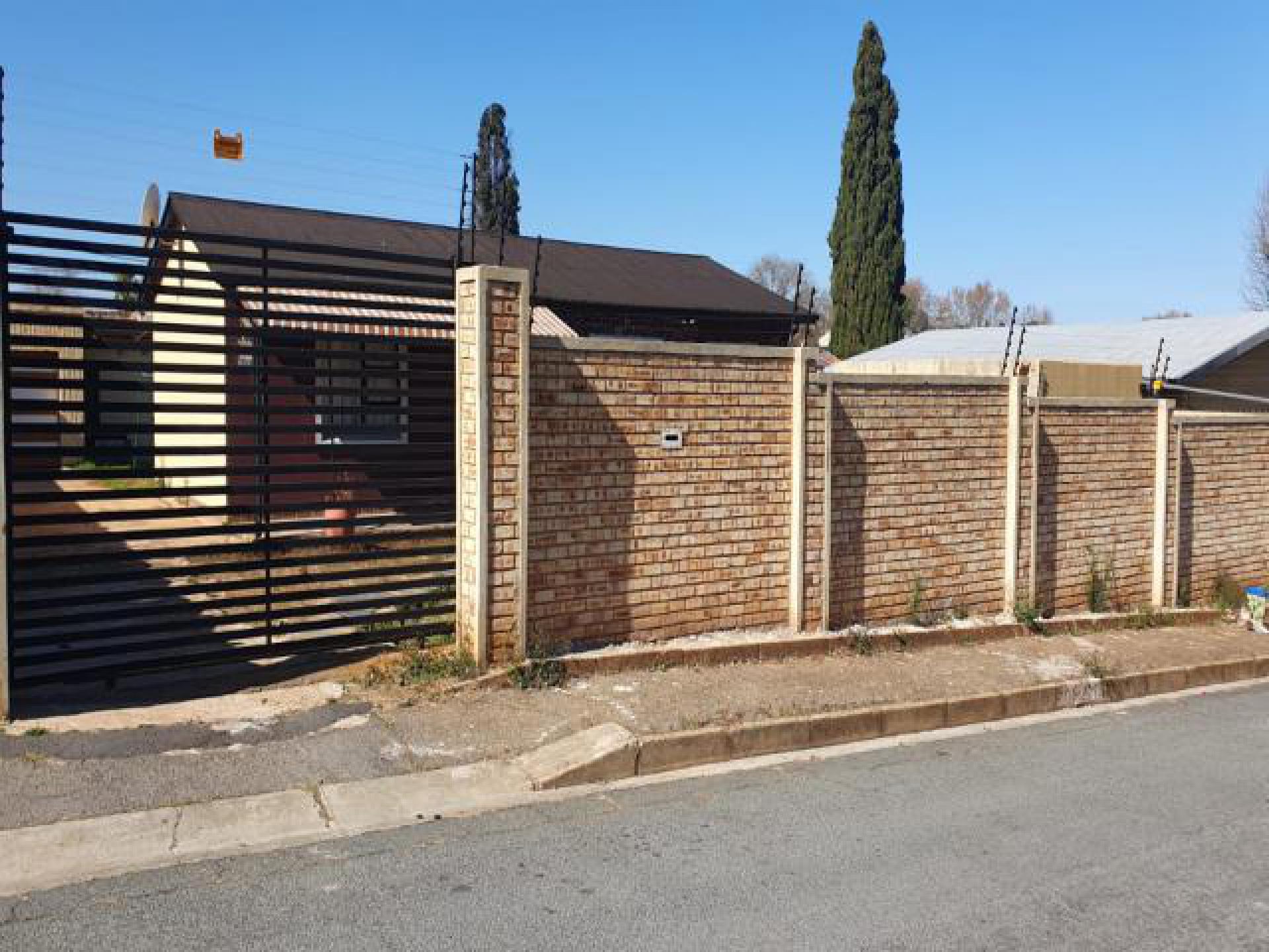 Front View of property in Sophiatown