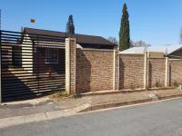 3 Bedroom 1 Bathroom House for Sale for sale in Sophiatown