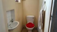 Guest Toilet - 2 square meters of property in Westridge