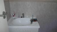 Bathroom 1 - 6 square meters of property in Westridge