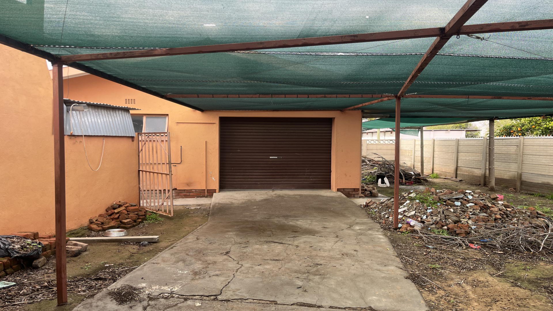 Garage of property in Beaufort West