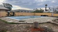 Swimming Pool of property in Beaufort West