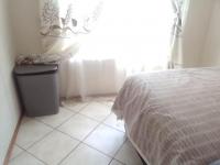 Main Bedroom - 11 square meters of property in Klarinet