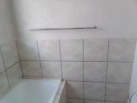 Bathroom 1 - 6 square meters of property in Klarinet