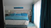 Bed Room 1 - 22 square meters of property in Port Edward