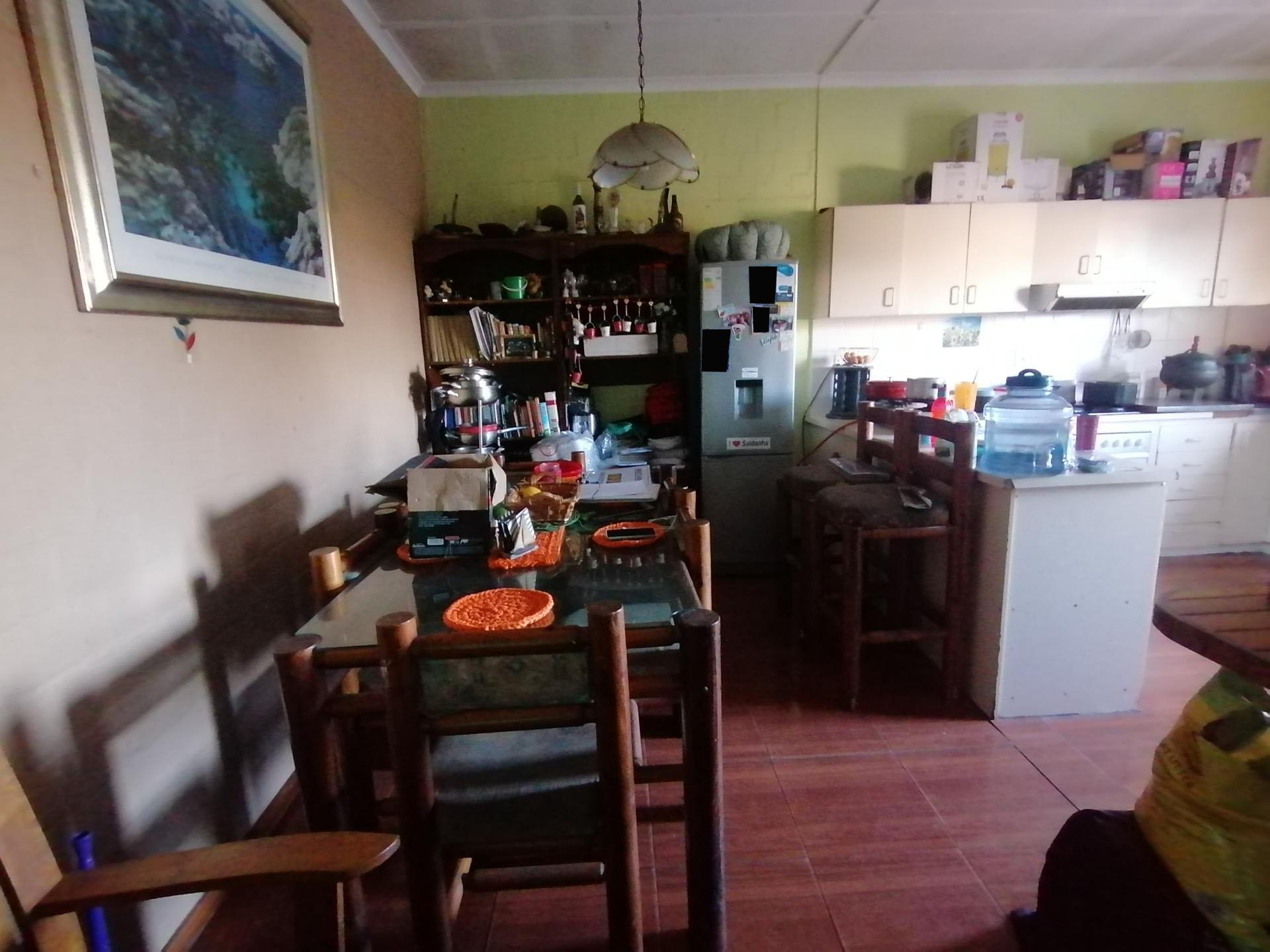 Dining Room of property in White City