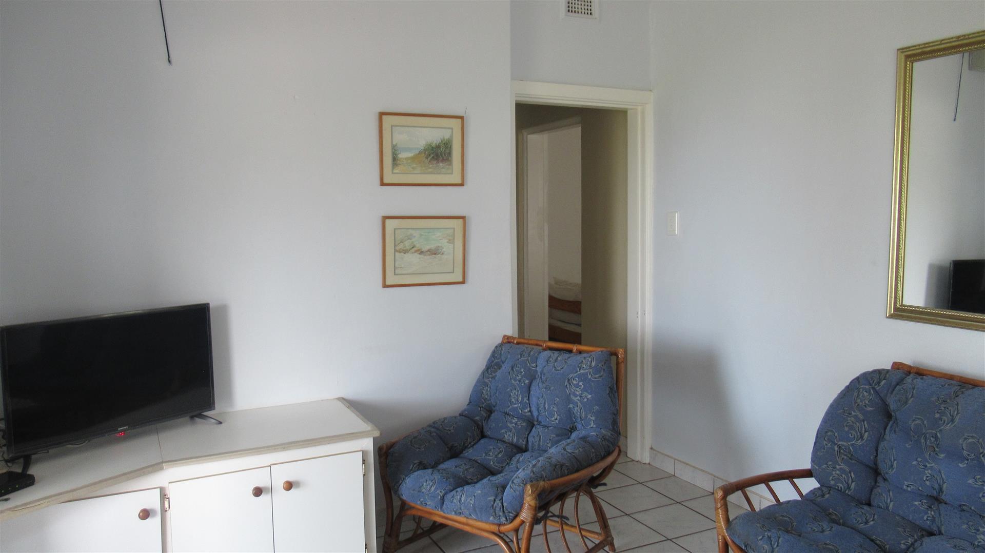 Lounges - 64 square meters of property in Margate