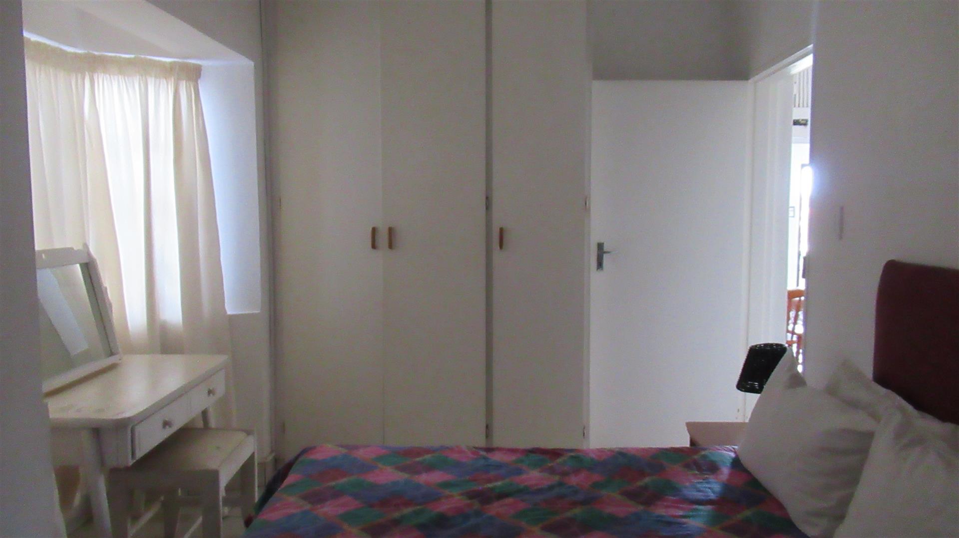 Bed Room 1 - 18 square meters of property in Margate