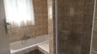 Bathroom 1 - 11 square meters of property in Margate