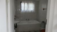 Bathroom 1 - 11 square meters of property in Margate