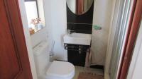 Bathroom 1 - 3 square meters of property in Honingklip 178 IQ