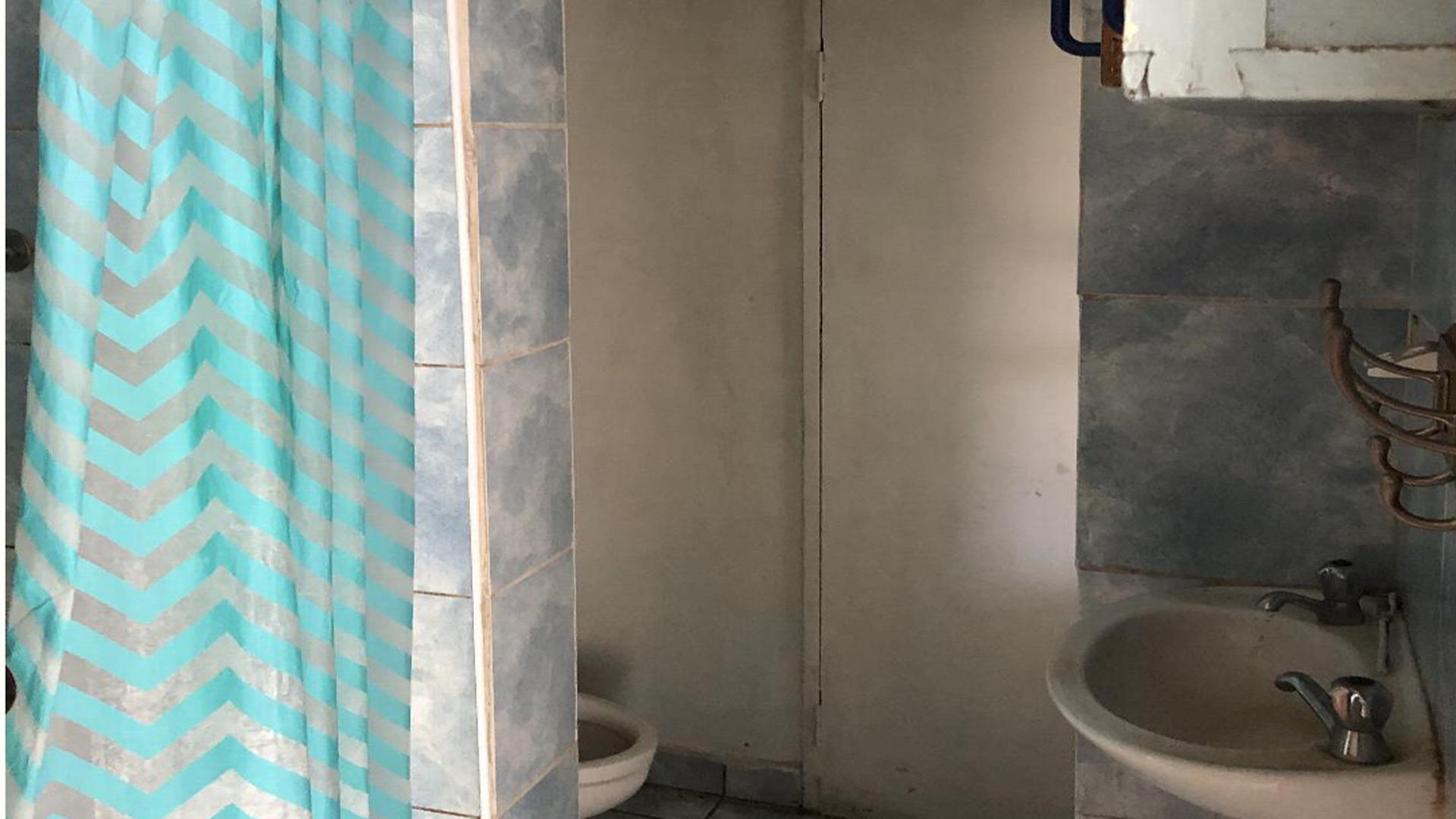 Bathroom 1 - 11 square meters of property in Primrose Hill