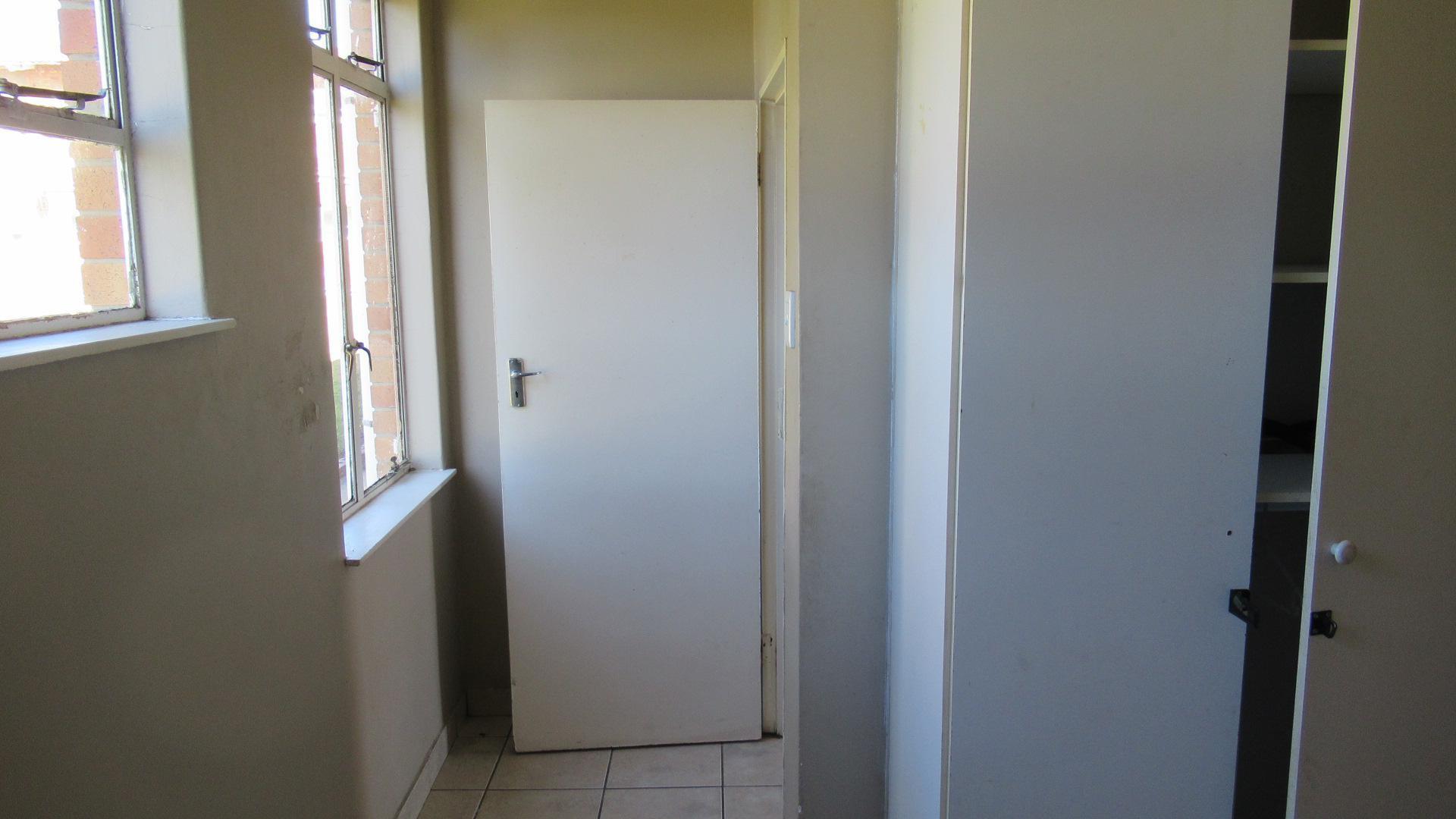 Bed Room 2 - 11 square meters of property in Grootvlei