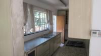 Kitchen - 21 square meters of property in Castleview