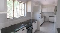 Kitchen - 21 square meters of property in Castleview