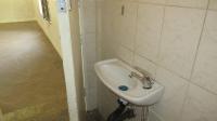 Guest Toilet - 3 square meters of property in Castleview