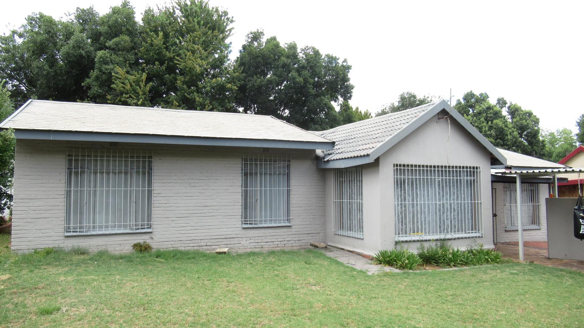 Front View of property in Sasolburg