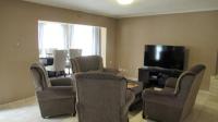 Lounges - 43 square meters of property in Sasolburg