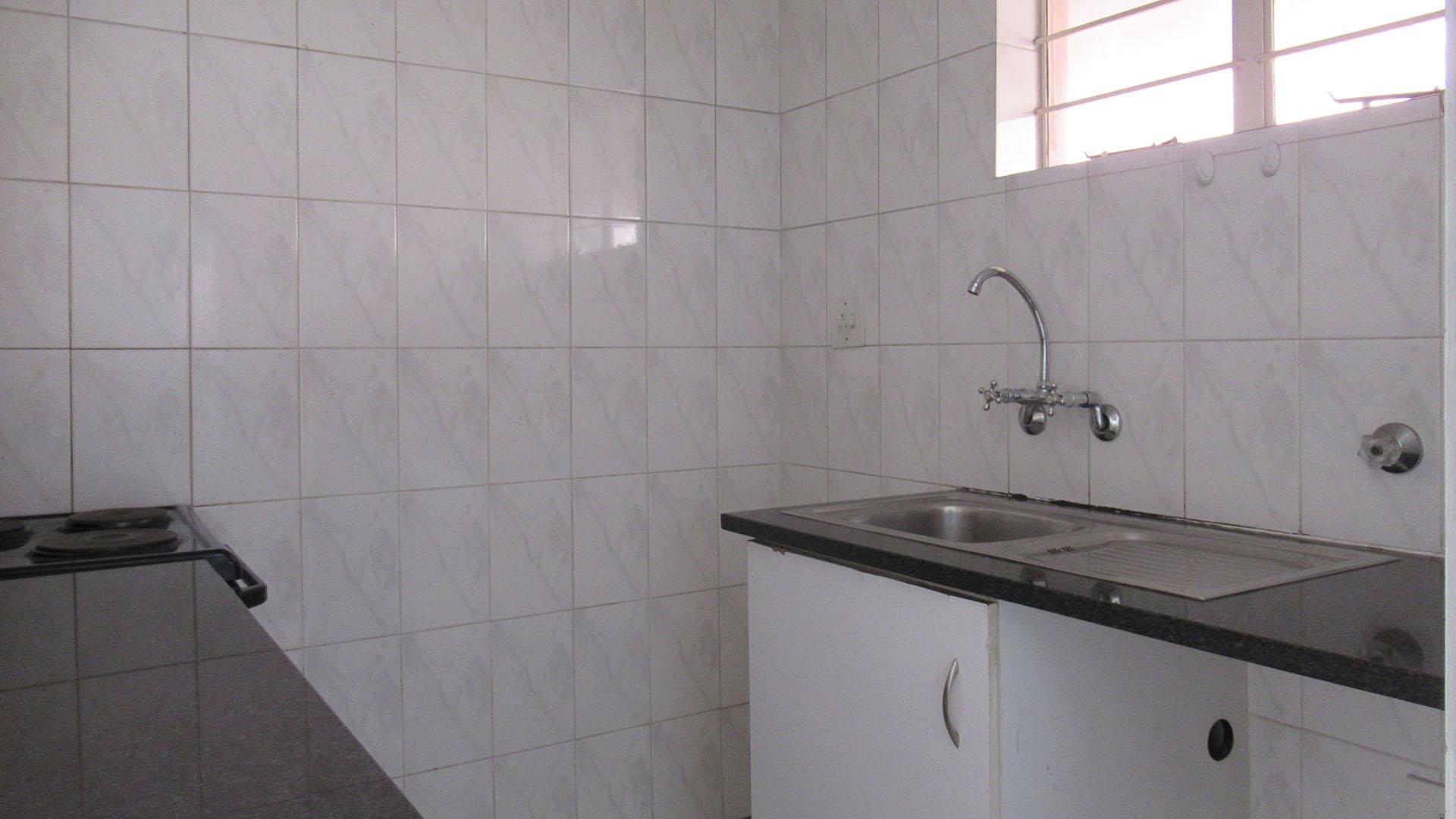Kitchen - 5 square meters of property in Linden