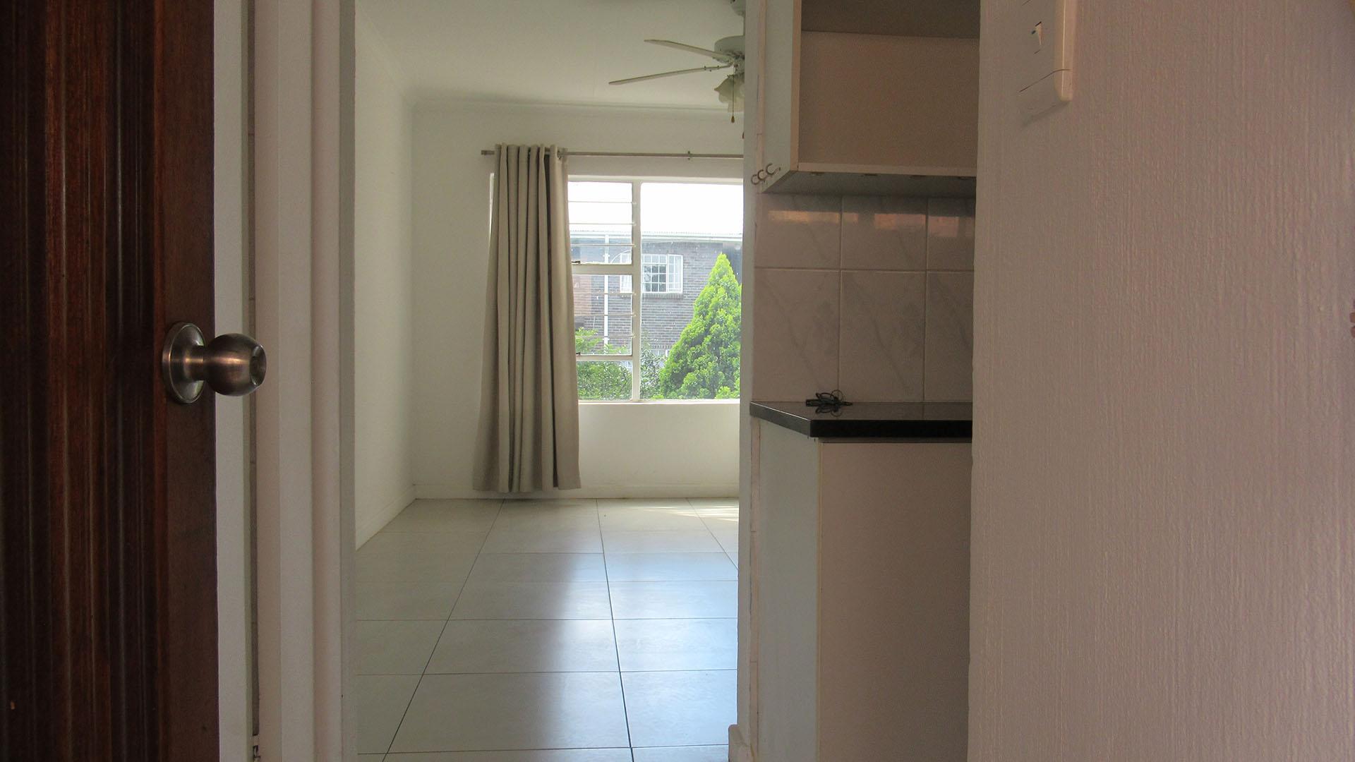 Spaces - 2 square meters of property in Linden