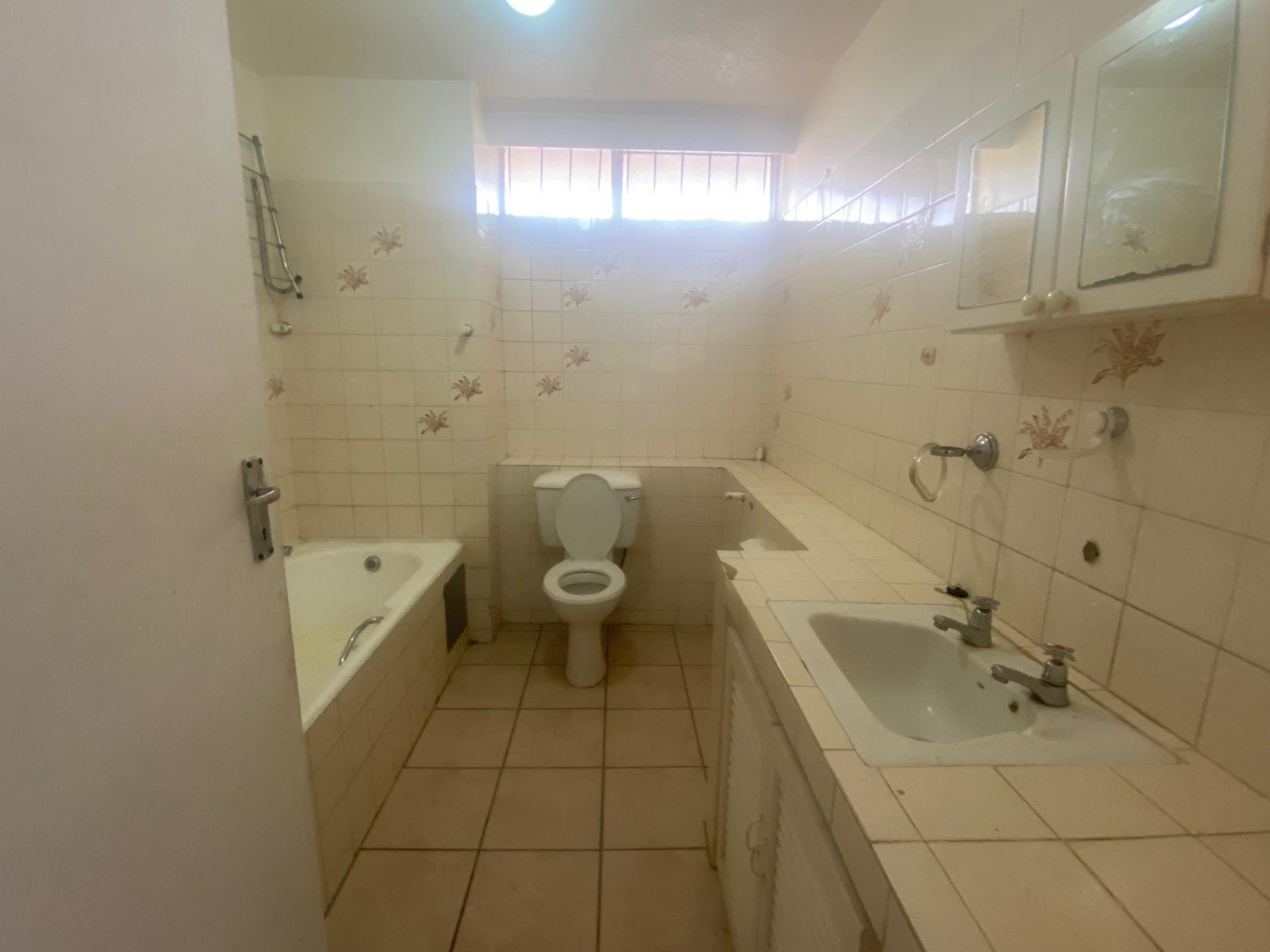  of property in Arcadia