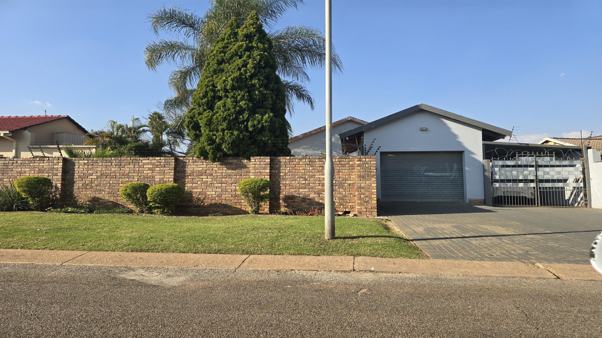 Front View of property in Eersterust