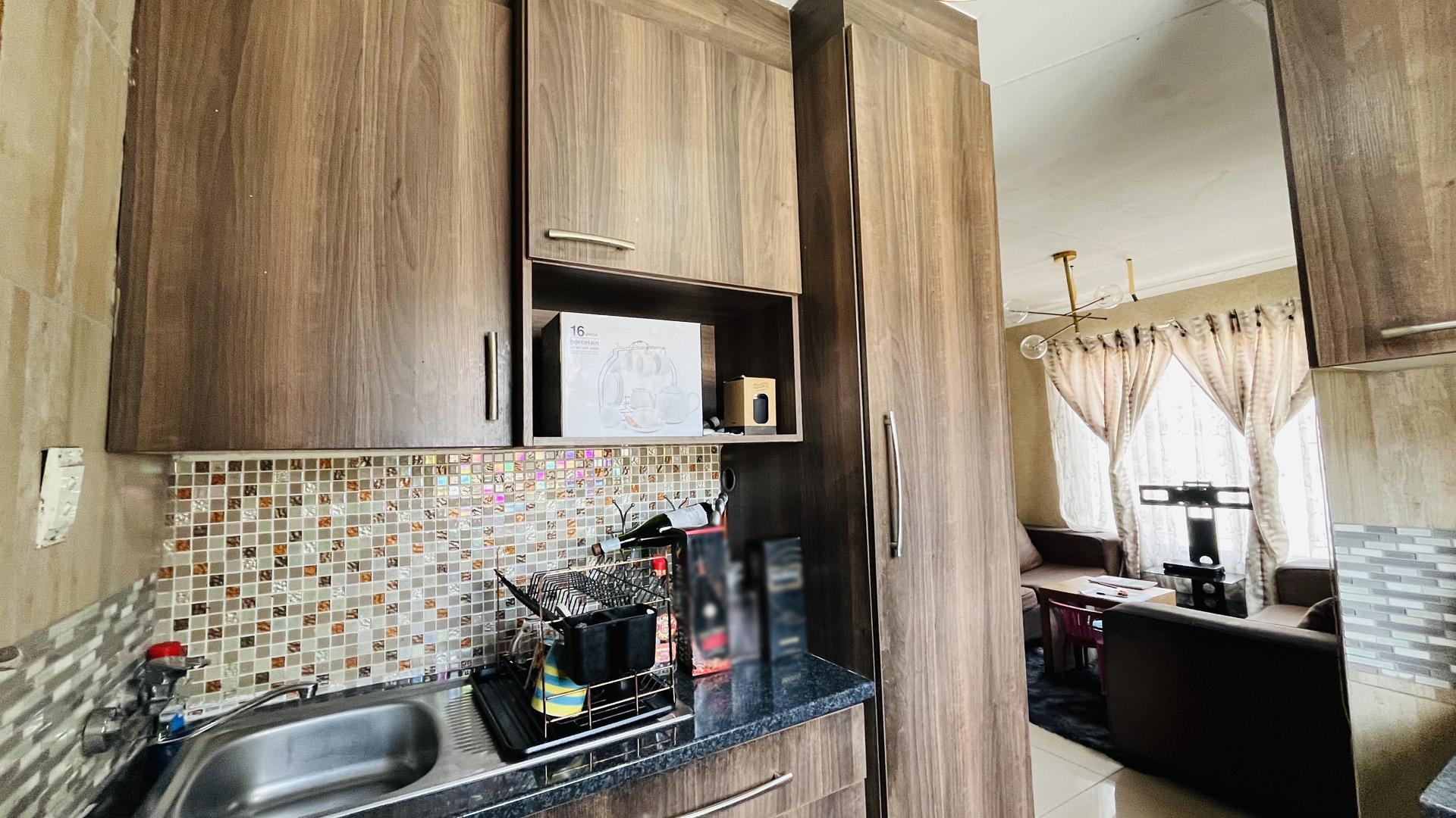 Kitchen of property in Duvha Park