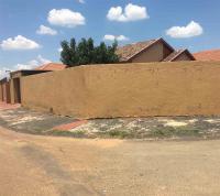Front View of property in Protea Glen
