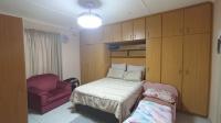 Main Bedroom - 14 square meters of property in Shallcross 
