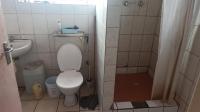 Bathroom 1 - 6 square meters of property in Wetton