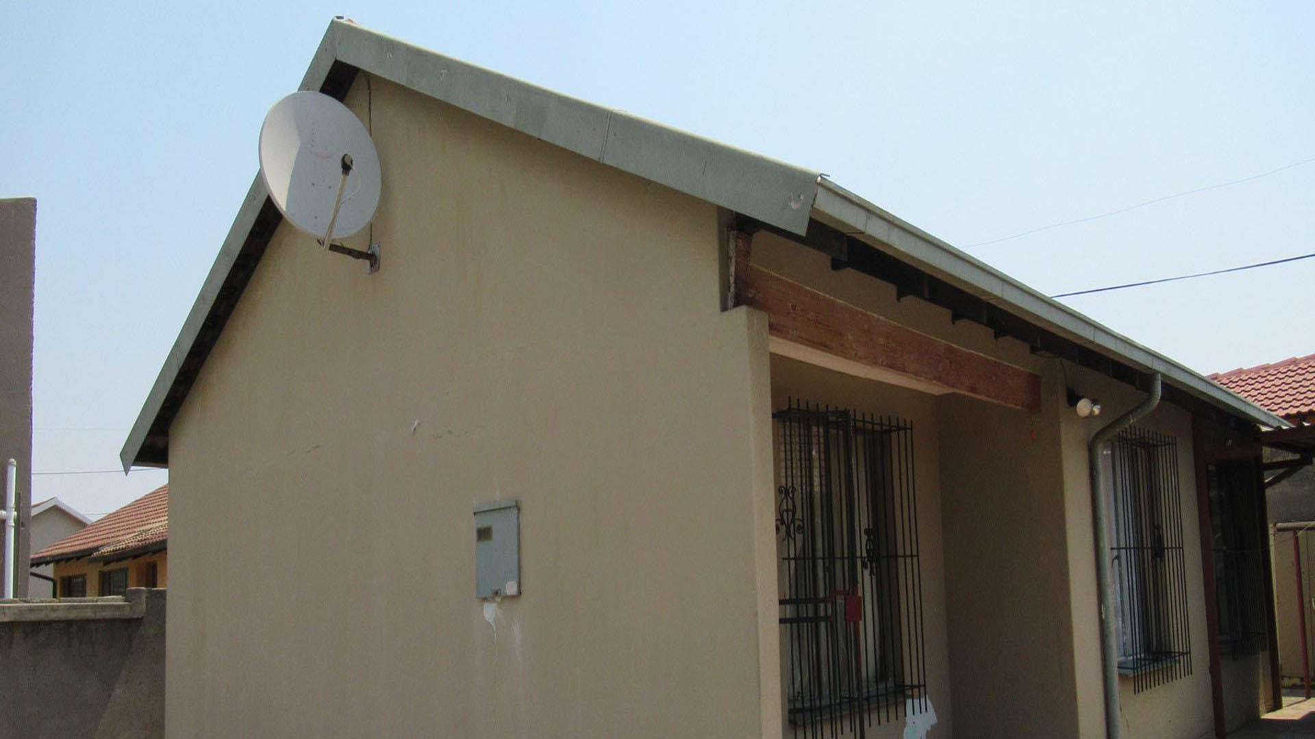 Front View of property in Moroka