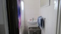 Bathroom 2 - 3 square meters of property in Bonela