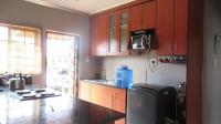 Kitchen - 8 square meters of property in Jackaroo Park