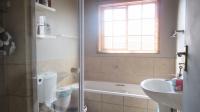 Bathroom 1 - 5 square meters of property in Jackaroo Park