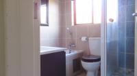 Bathroom 1 - 6 square meters of property in Northgate (JHB)