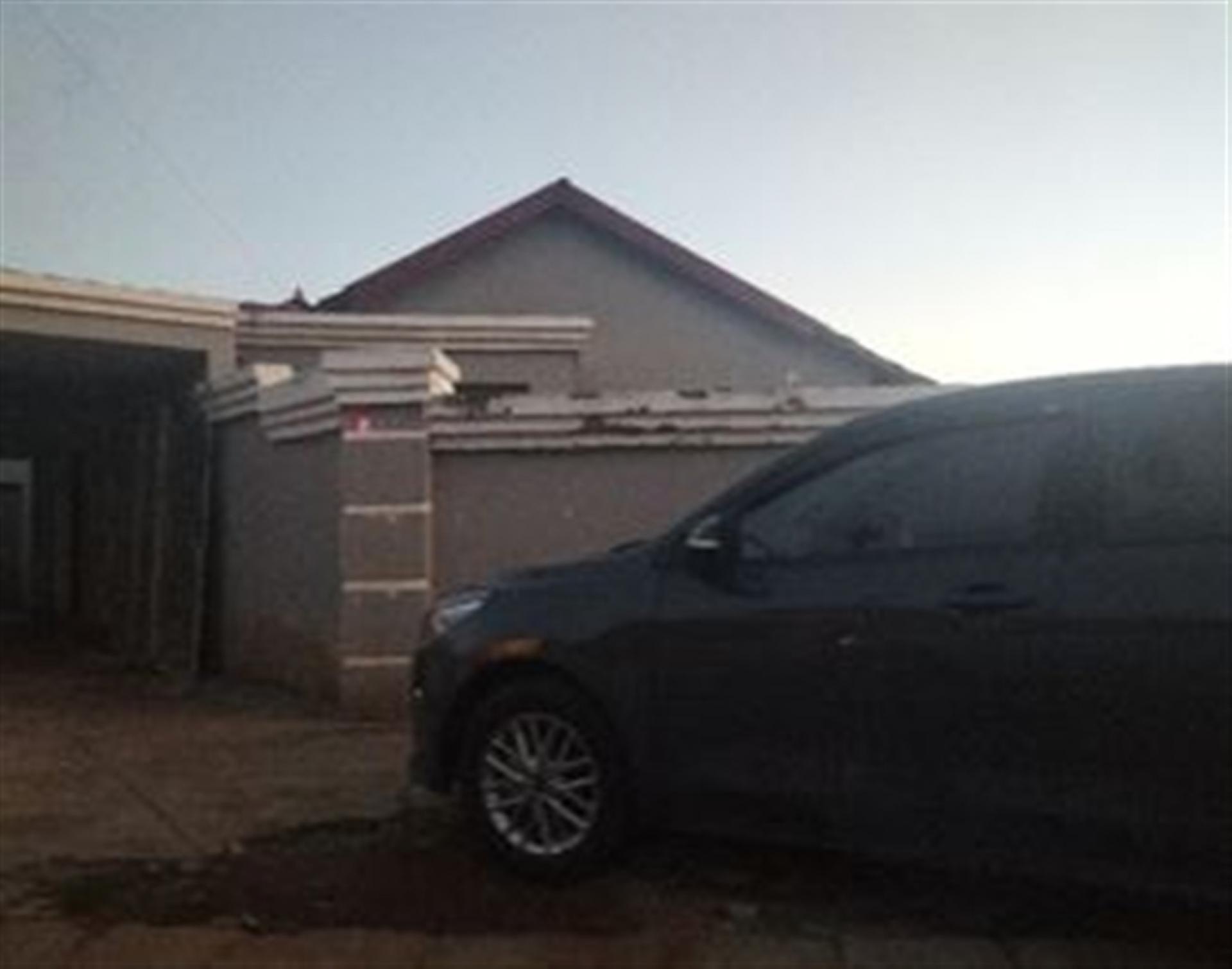 Front View of property in Dobsonville
