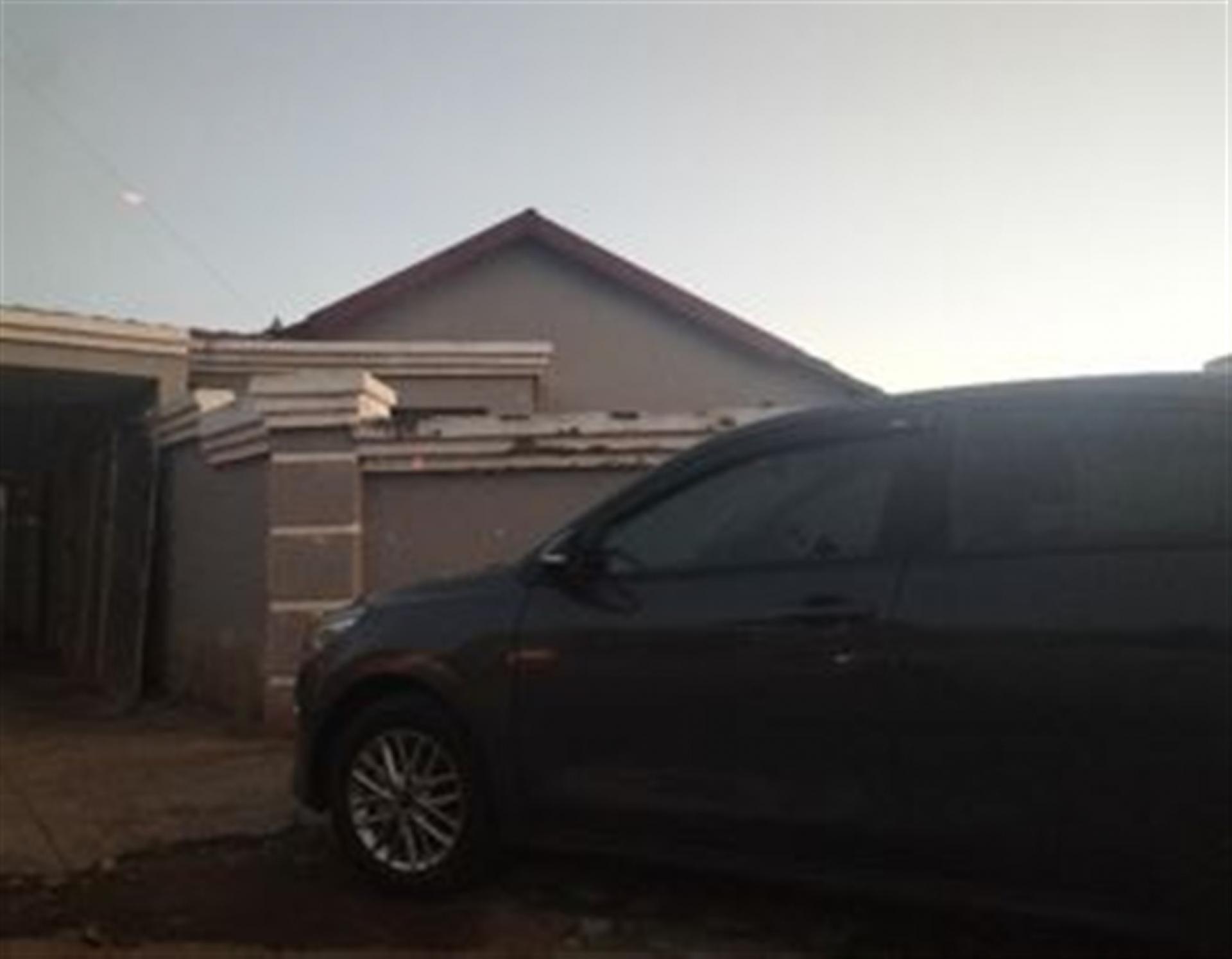 Front View of property in Dobsonville