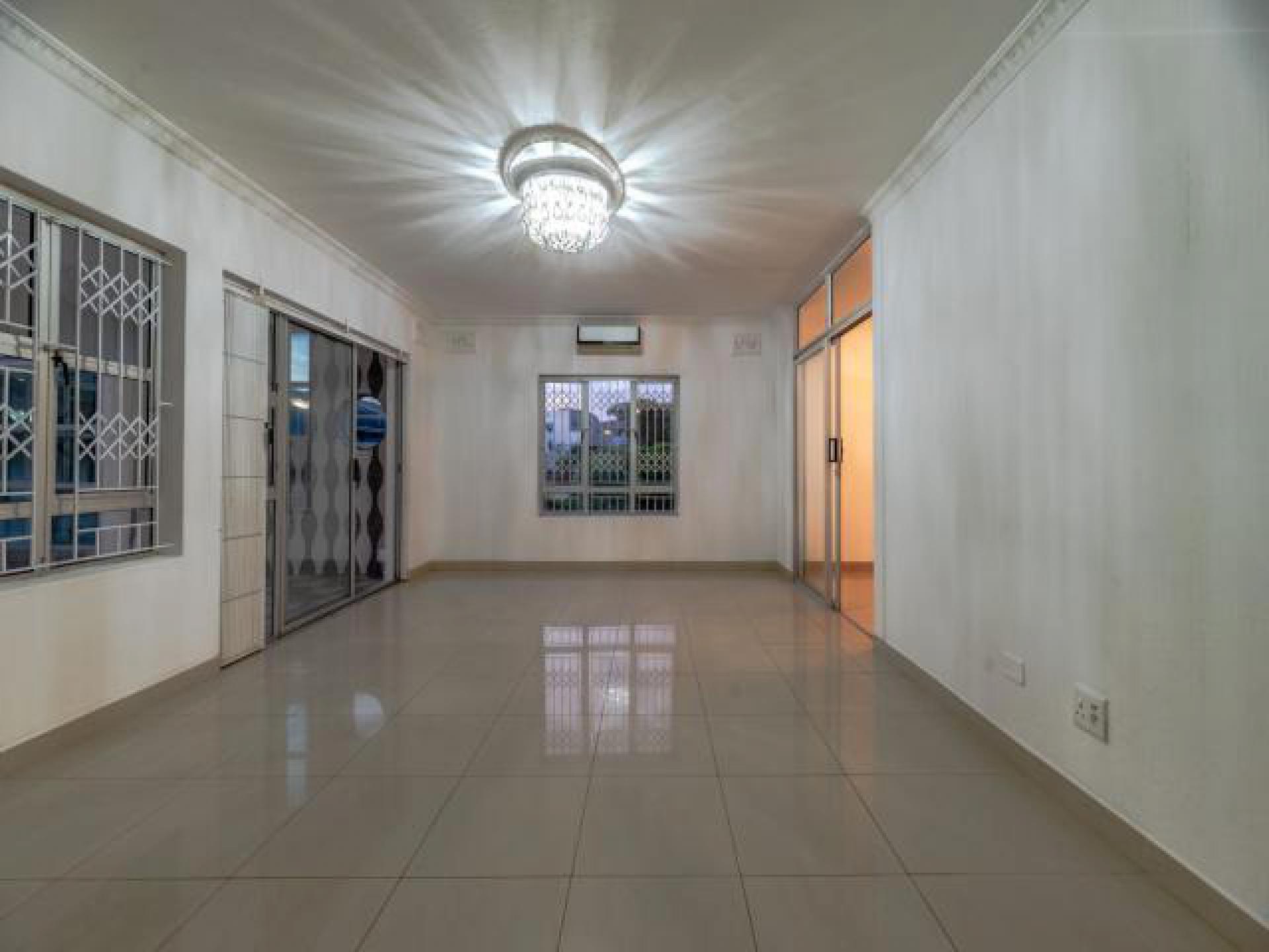 Standard Bank EasySell 7 Bedroom House for Sale in Avoca M